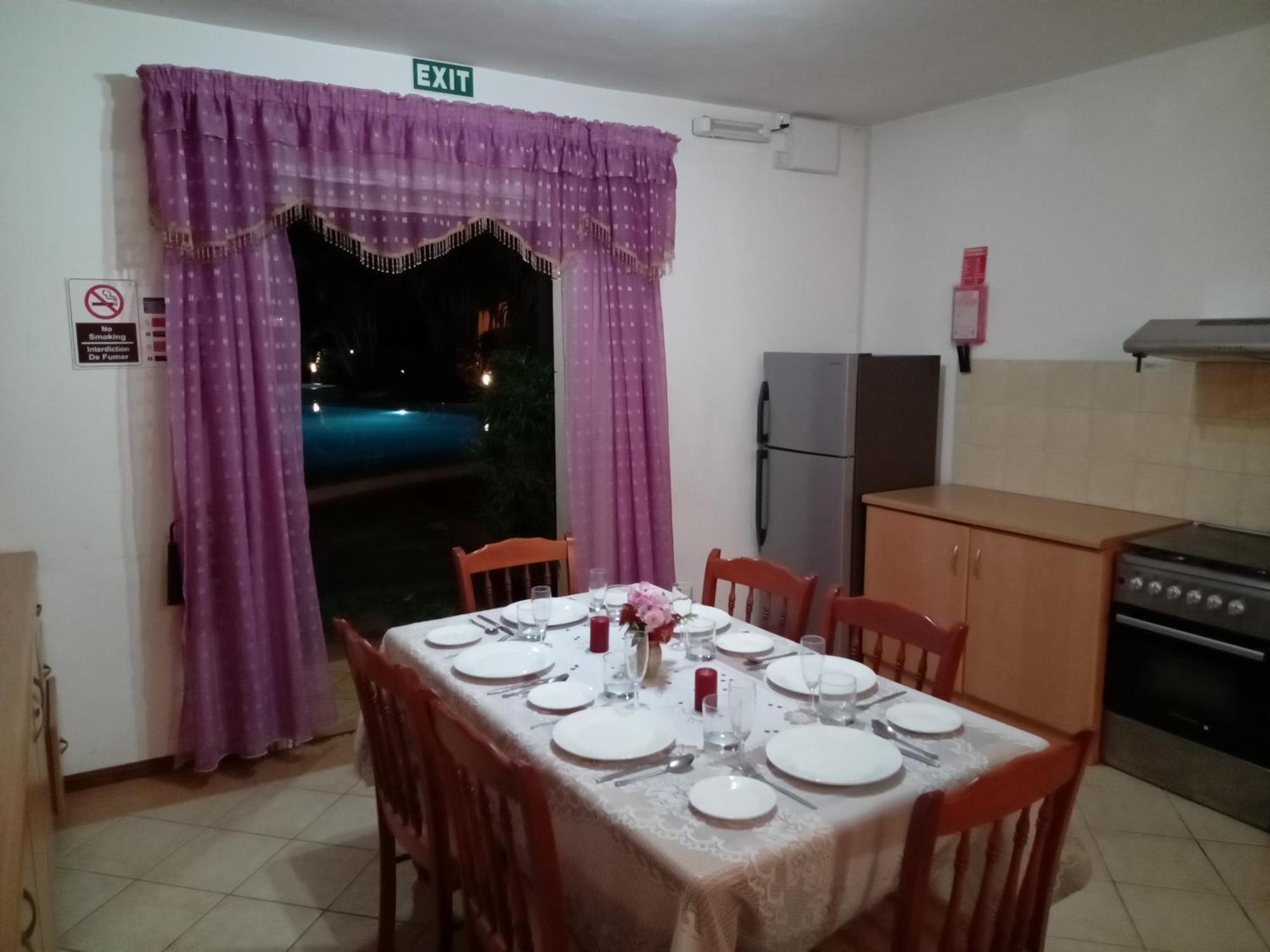Beach Apartment Flic En Flac Apartment *